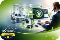 Service-Mitarbeiter im Contact Center nutzt KI-Software und digitale Tools für modernen Kundenservice und effizienten Support.