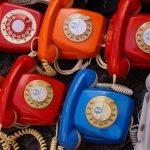 Telefone in verschiedenen Farben